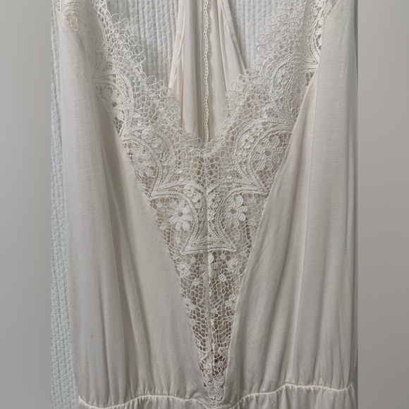 NWT Victoria's Secret White Lace Trim T Back Romper Womens Sleepwear Lingerie M - Picture 2 of 14